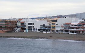Estudio con encanto en la playa (aptos.salinetas)